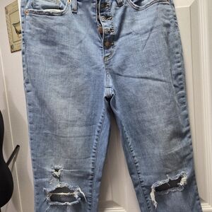 Universal Thread Light Wash Boyfriend Jeans